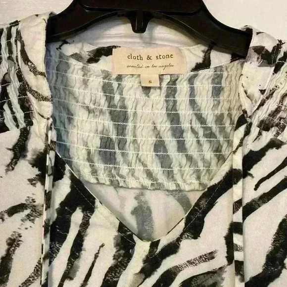 Anthropologie Cloth + Stone Zebra Print Shift Dress - Picture 2 of 6